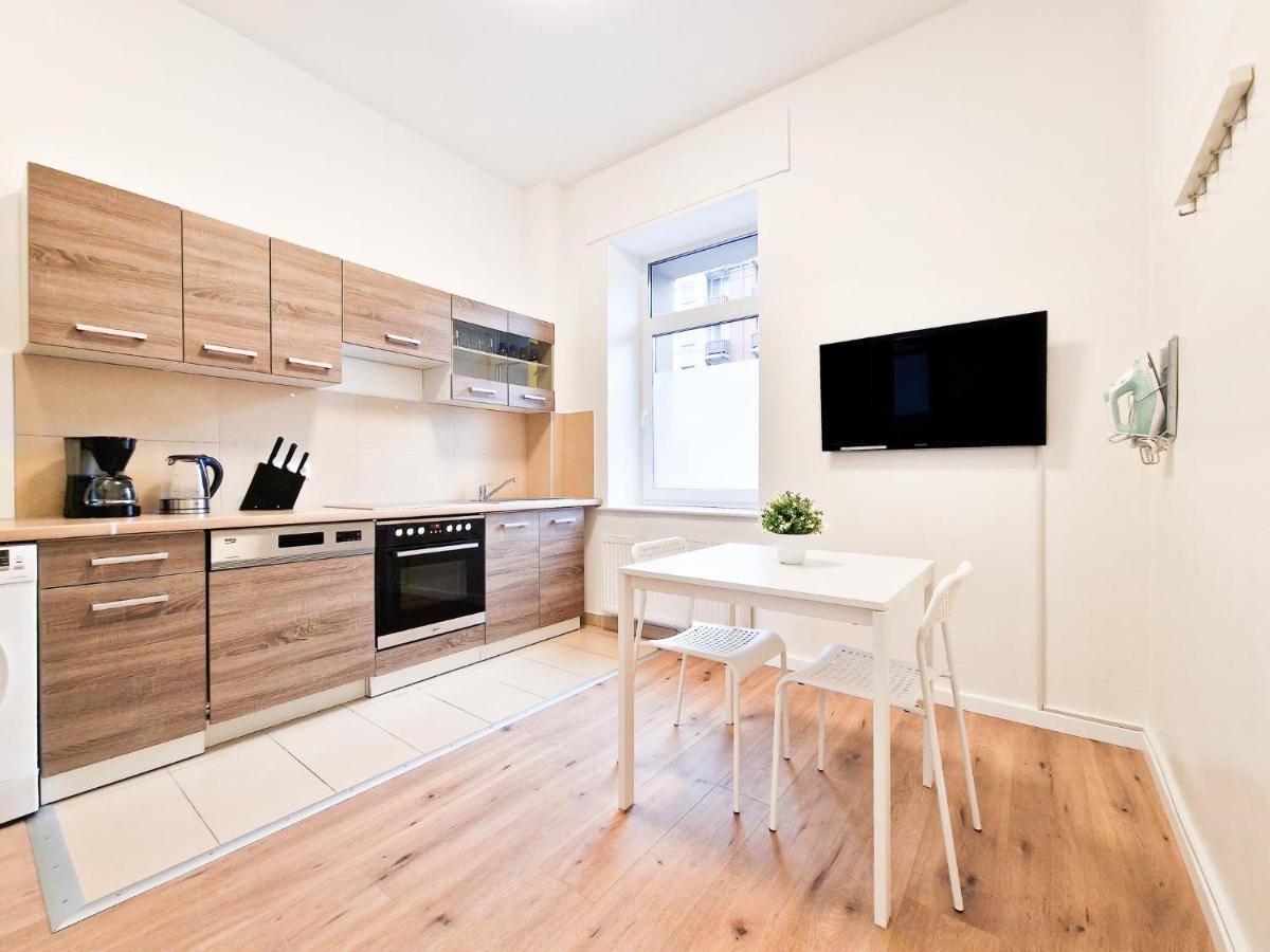 Raj Living - 1 Or 4 Room Apartments - 15 Min To Messe Dus - 10 Min Old Town Dus Düsseldorf Exterior foto